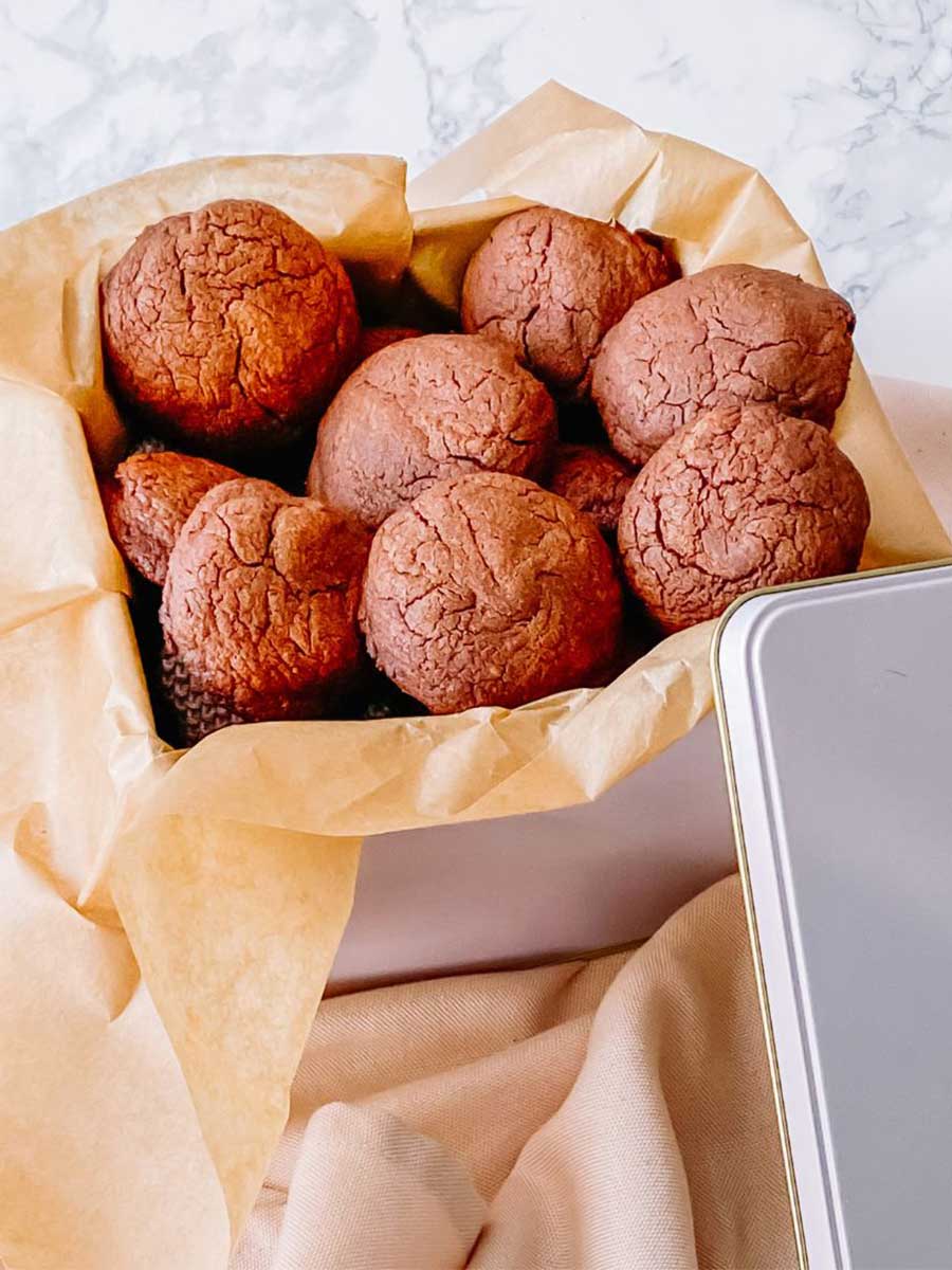 Met slechts drie ingrediënten tover je deze verrukkelijke Nutella koekjes tevoorschijn – snel, simpel en onweerstaanbaar lekker!